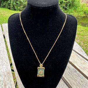 Avon gold tone chain with pendant green color,vintage,green jade (gemstone)